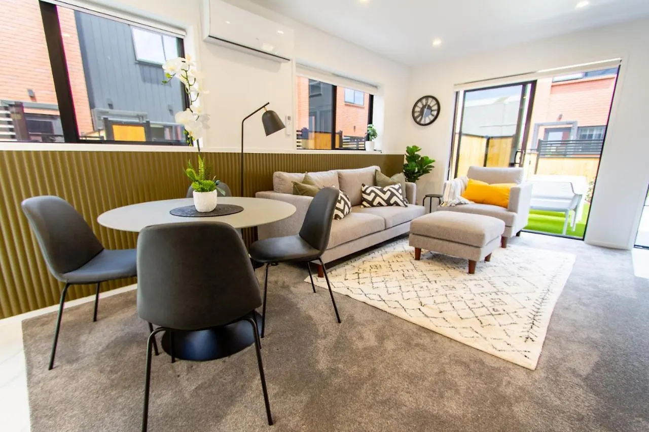 New Sophisticated City Pad Apartment Christchurch