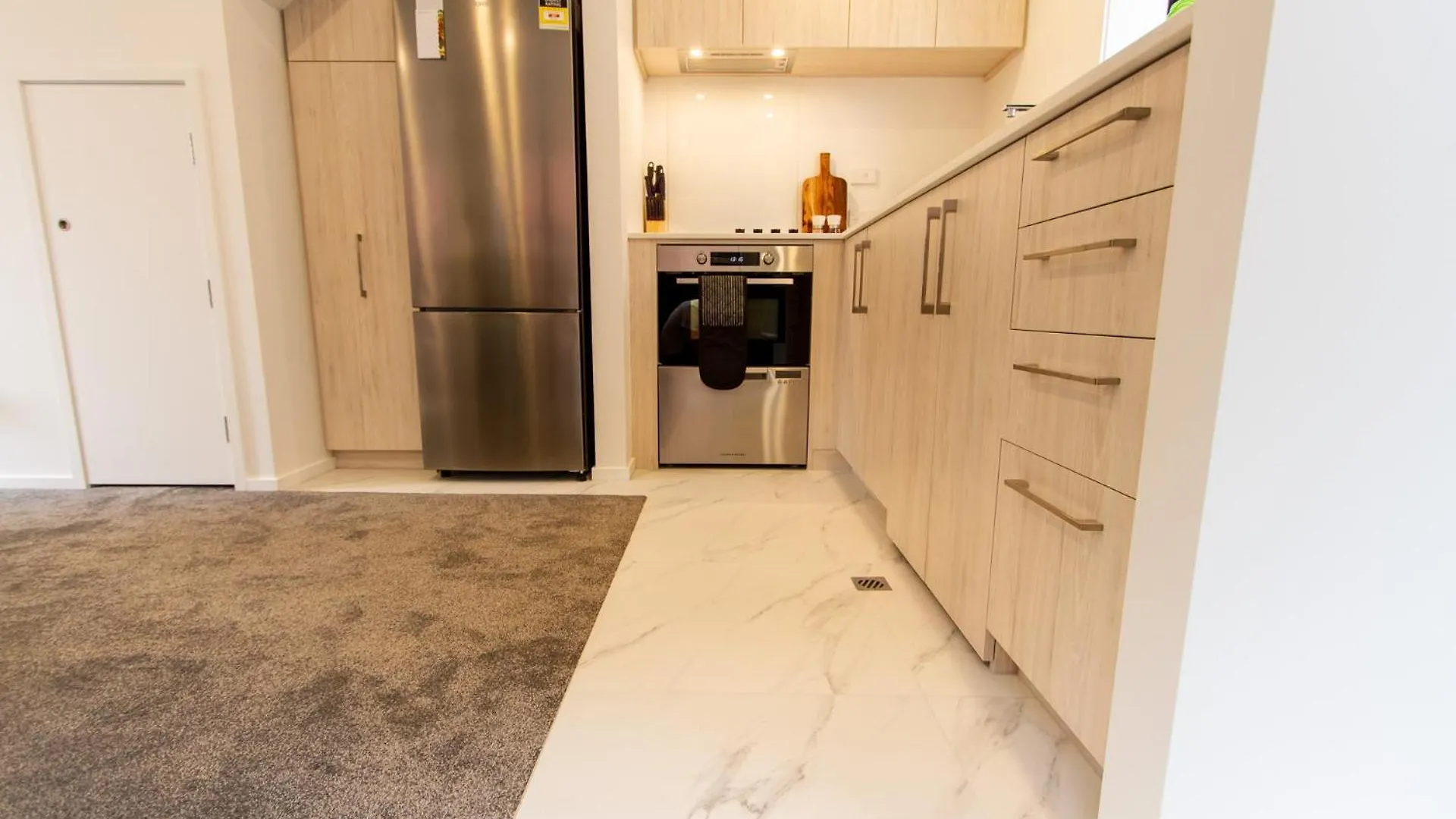 New Sophisticated City Pad Apartment Christchurch 0*,