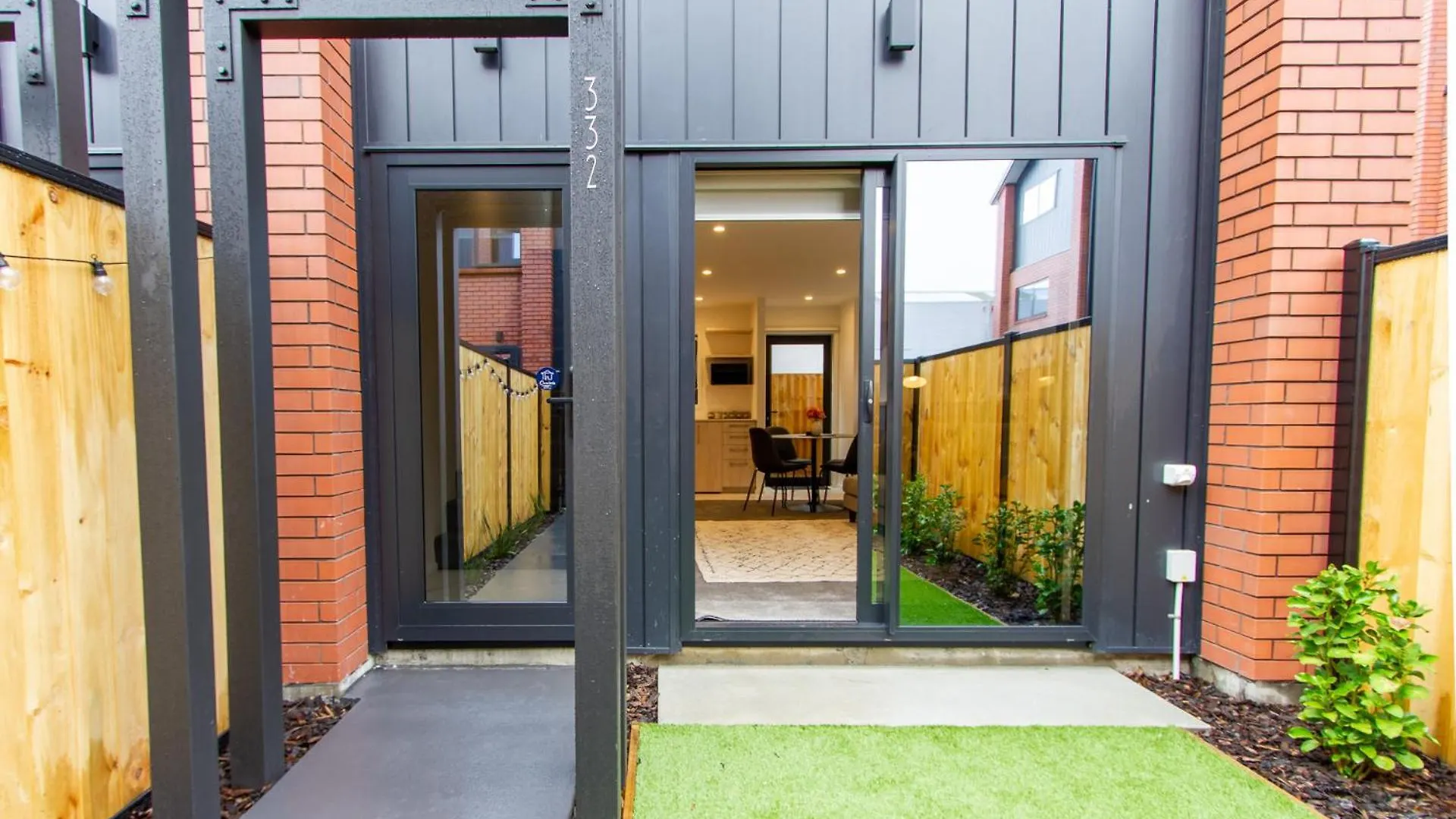 New Sophisticated City Pad Apartment Christchurch New Zealand
